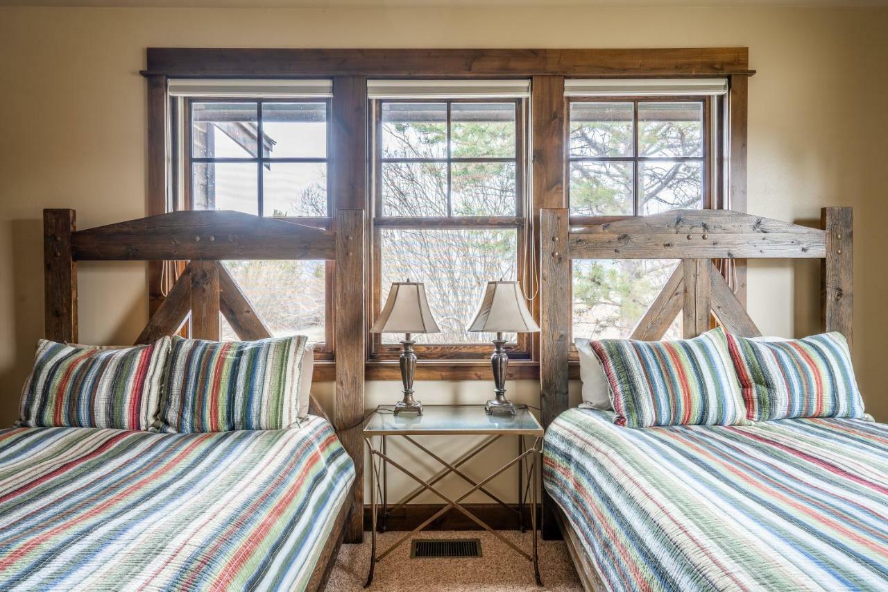 Rainbow Point Sabo Cabin West Yellowstone Exterior photo